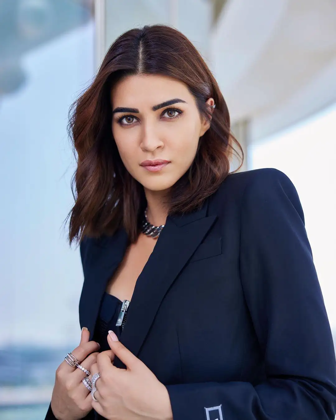 Kriti Sanon Stylish Looks