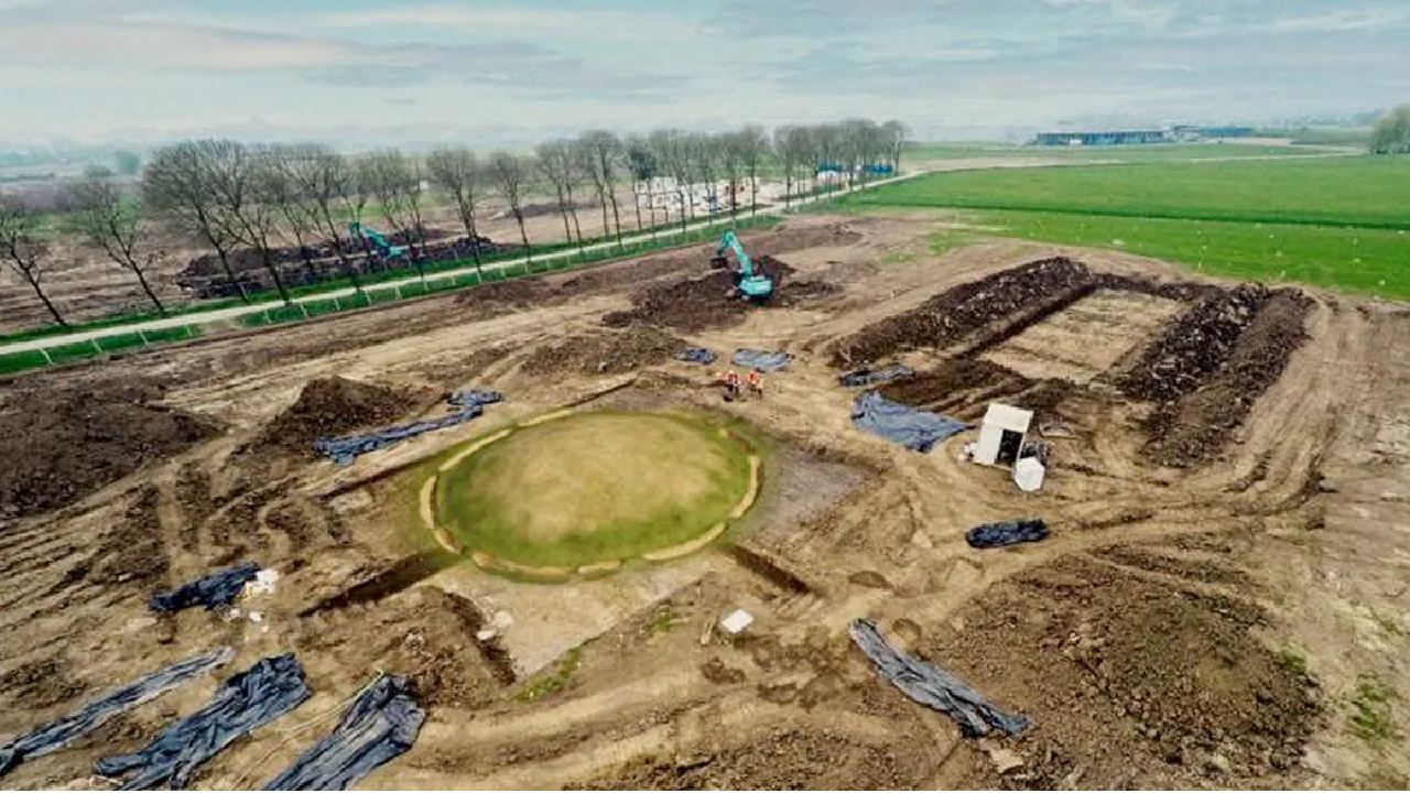 Netherlands : 4 వేల ఏళ్లనాటి స్మశాన వాటికలో 60 మంది పురుషులు, మహిళలు, పిల్లల అవశేషాలు ..