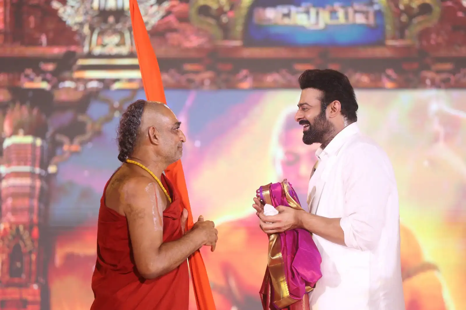 Prabhas Kriti Sanon Photos at Adipurush Pre Release Event tirupati