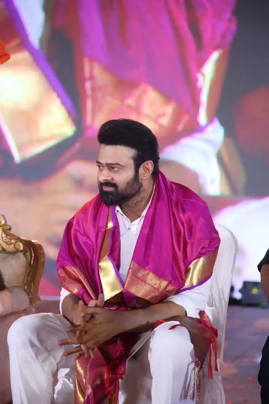 Prabhas Kriti Sanon Photos at Adipurush Pre Release Event tirupati