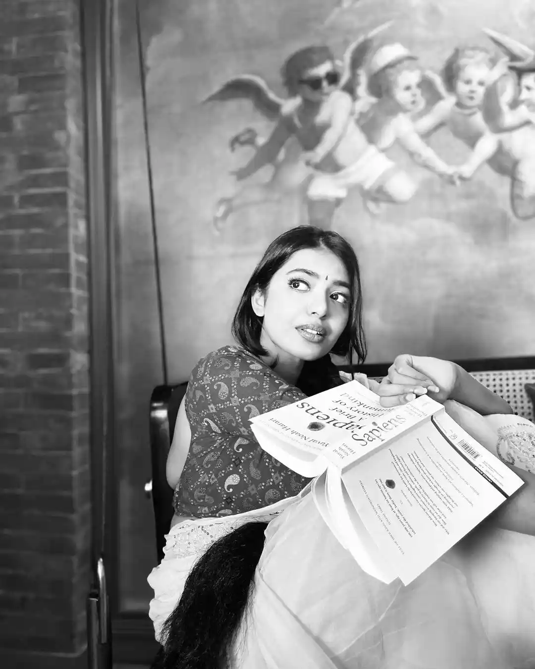 Shivani Rajashekar Saree looks in Black & White Theme