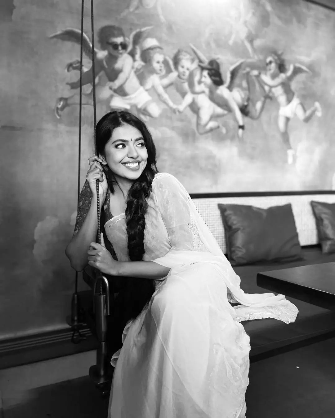 Shivani Rajashekar Saree looks in Black & White Theme