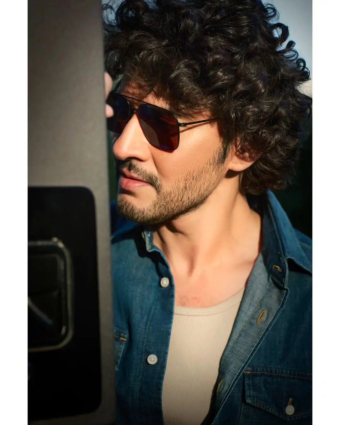 Super Star Mahesh Babu Ultra Stylish looks Photos gone viral