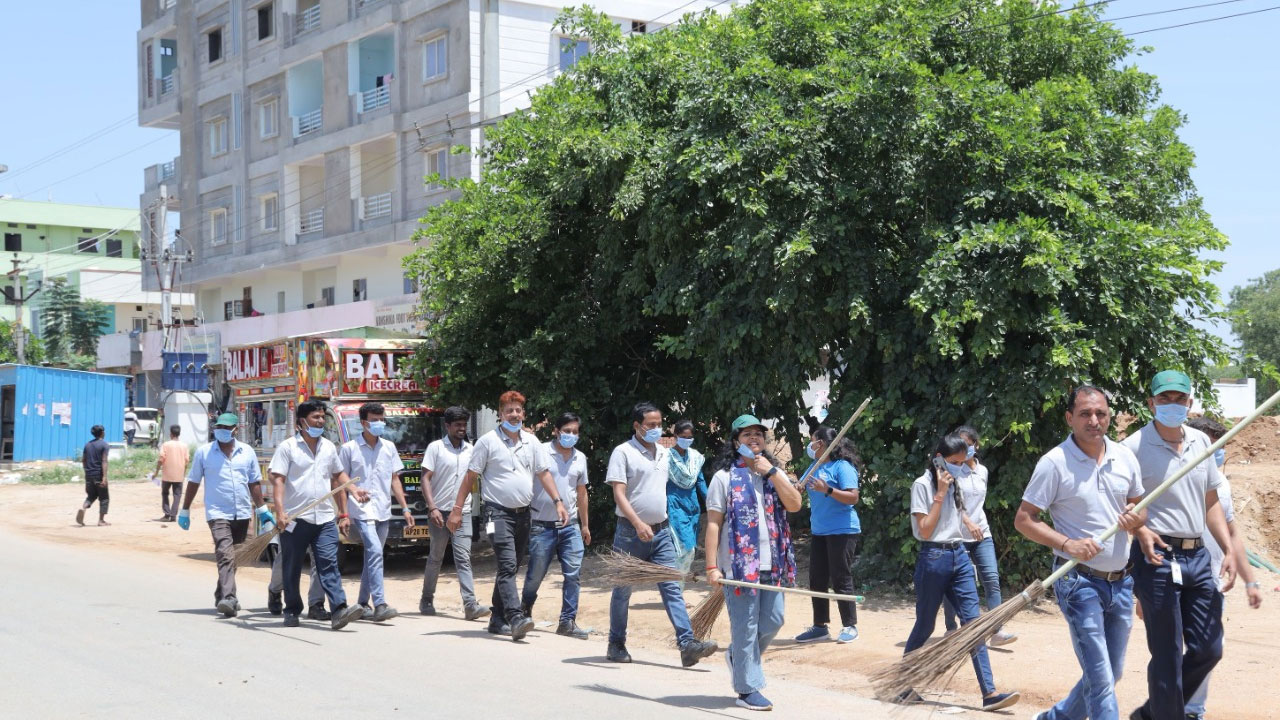 World Environment Day: ప్రభుత్వ పాఠశాలలు, కూరగాయల మార్కెట్ వద్ద స్వచ్ఛతా కార్యక్రమాలు