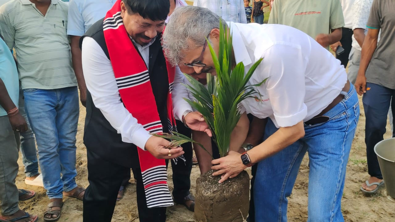 Oil Plantation Partnership: అస్సాం ప్రభుత్వంతో ఆయిల్ ప్లాంటేషన్ భాగస్వామ్యం.. ఈశాన్య వ్యవసాయ రంగంలో మార్పు తెస్తామంటూ ప్రకటన