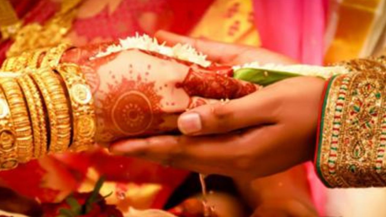 Uttar Pradesh :పెళ్ళైన మరుసటిరోజే బిడ్డను ప్రసవించిన నవ వధువు