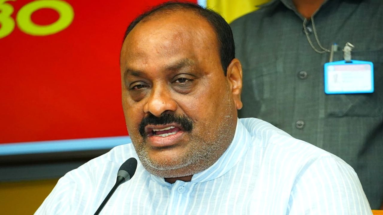 Atchenaidu : వైసీపీ నేతలు రాక్షసంగా ప్రవర్తిస్తున్నారు : అచ్చెన్నాయుడు