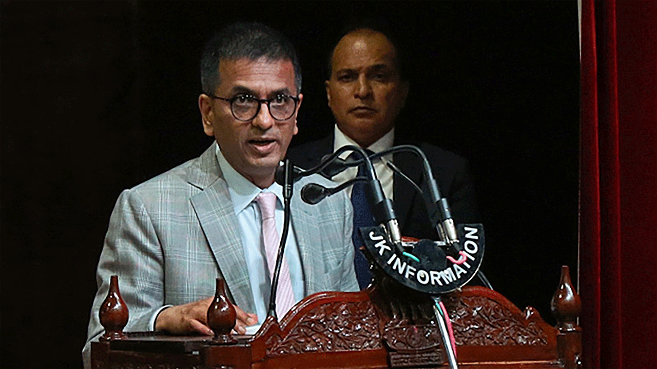 Manipur women video : మణిపూర్ ఘటనపై నివేదిక ఇవ్వండి : సుప్రీం చీఫ్ చంద్రచూడ్ ఆదేశం