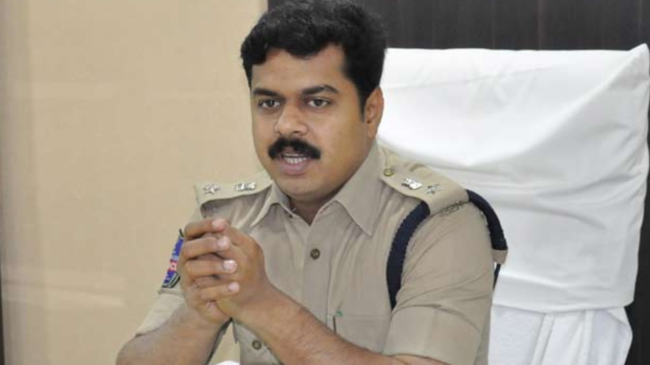CP Vishnu Warrier : మువ్వా విజయ్ బాబును హత్య చేస్తామంటూ వస్తున్న ఆరోపణలు అవాస్తవం : సీపీ విష్ణు వారియర్
