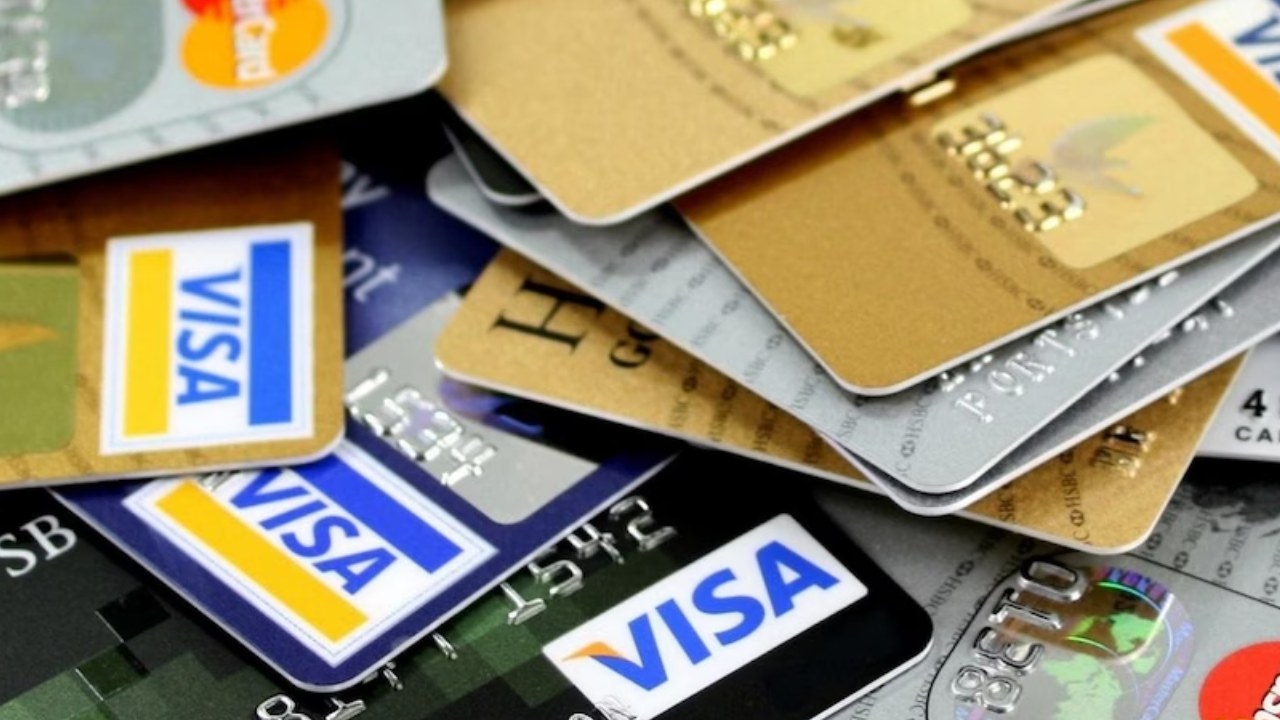 Credit Card Portability: మీ క్రెడిట్, డెబిట్ కార్డులకుకూడా పోర్టబిలిటీ సదుపాయం.. ఎప్పటి నుంచి..? ఎలానో తెలుసుకోండి..