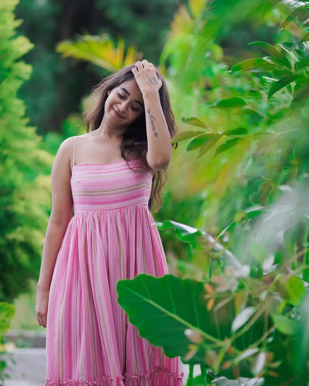 Deepthi Sunaina Cute Looks in Pink Dress