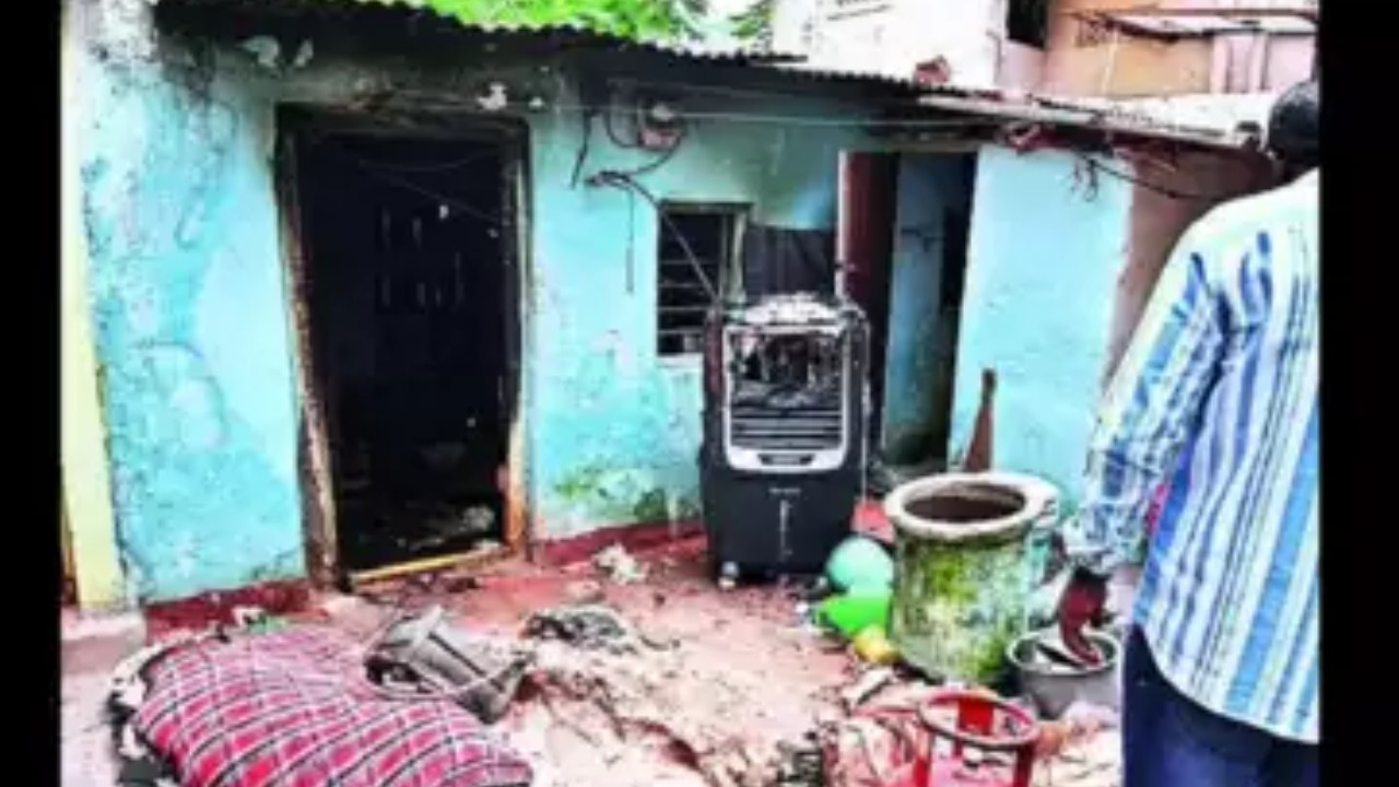 Domalguda Cylinder Blast: దోమలగూడ సిలిండర్ పేలుడు ఘటనలో.. మరొకరు మృతి..