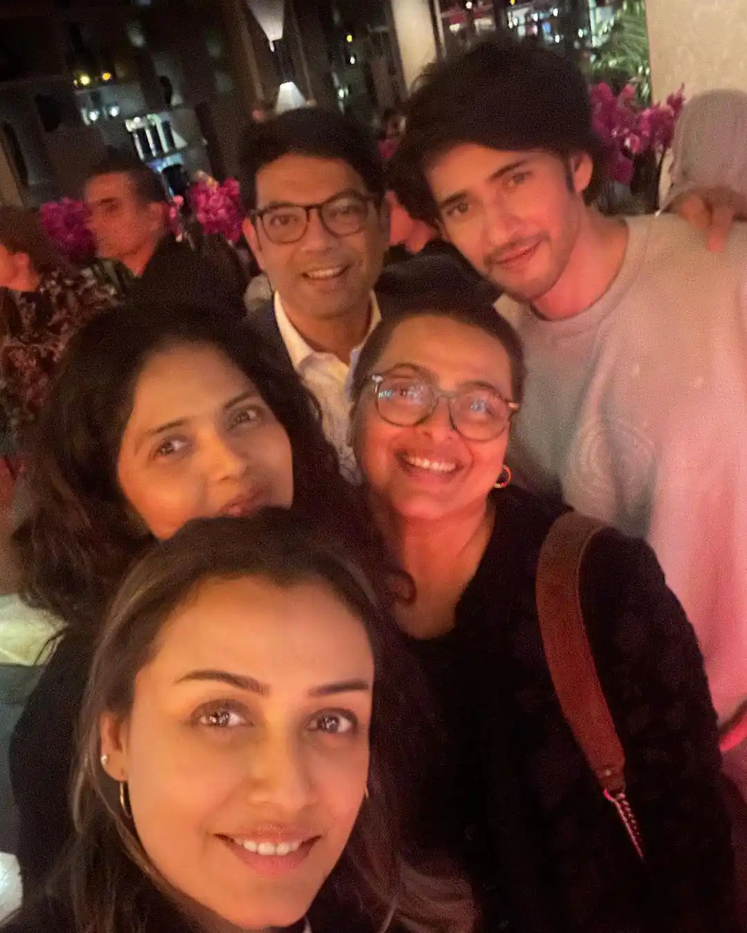 Mahesh Babu Enjoying with Family in London