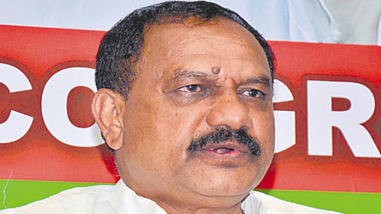 Mahesh Kumar Goud : కేసీఆర్ కోరిక మేరకే బీజేపీ అధ్యక్షుడిగా కిషన్ రెడ్డి నియామకం : మహేష్ కుమార్ గౌడ్