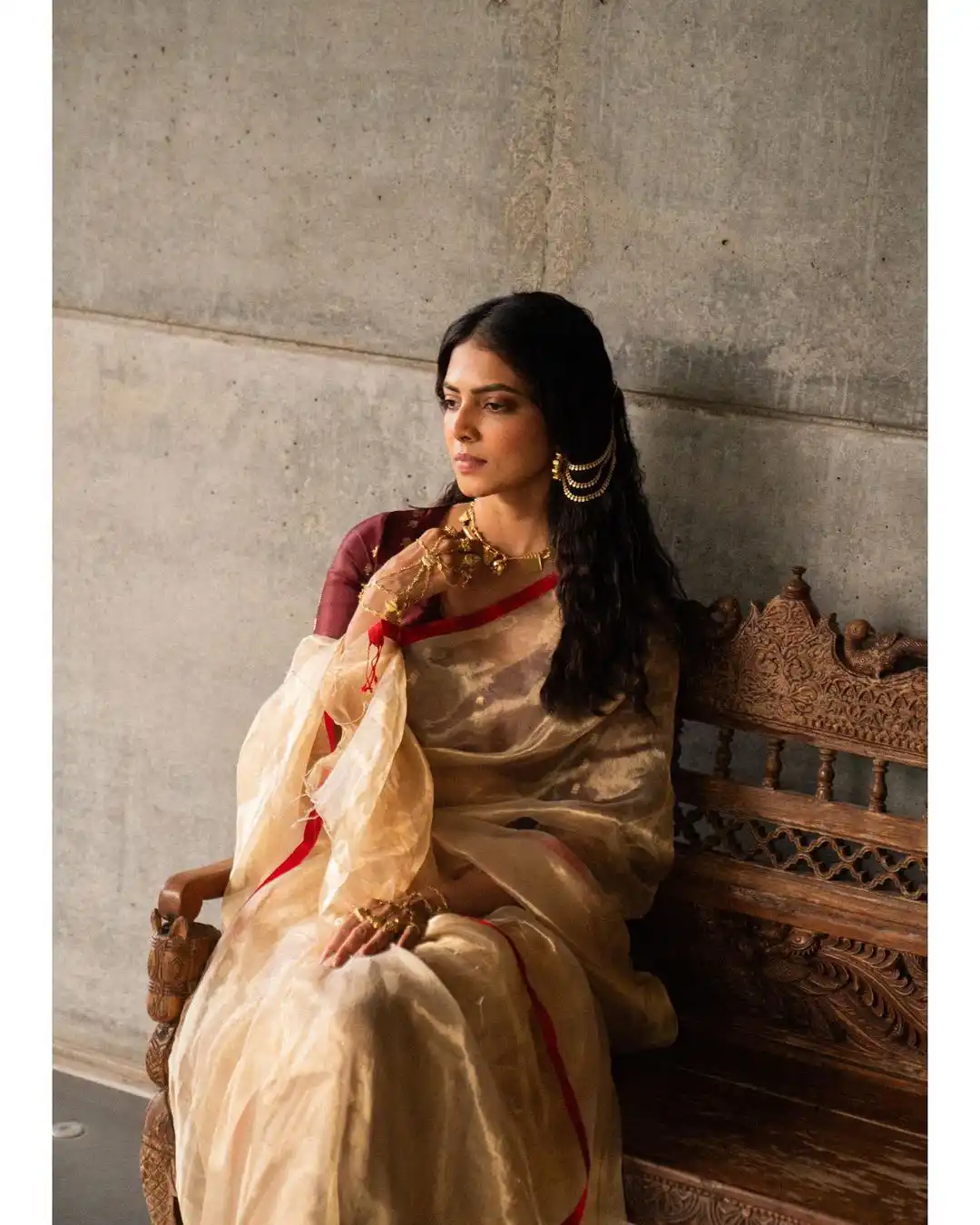 Malavika Mohanan Shines in Saree