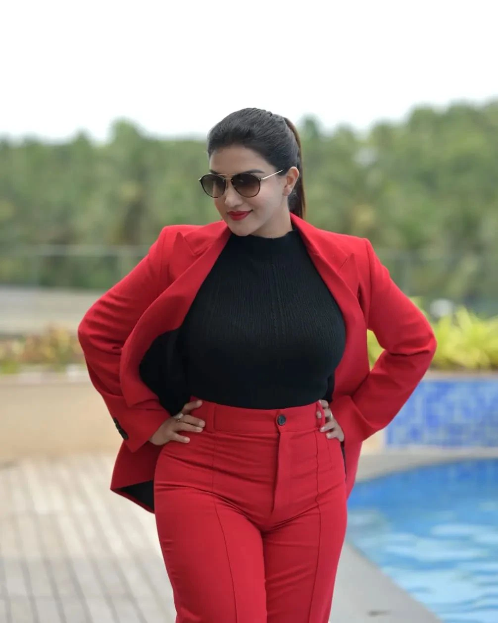 Malayala Actress Honey Rose Stylish Photos gone viral
