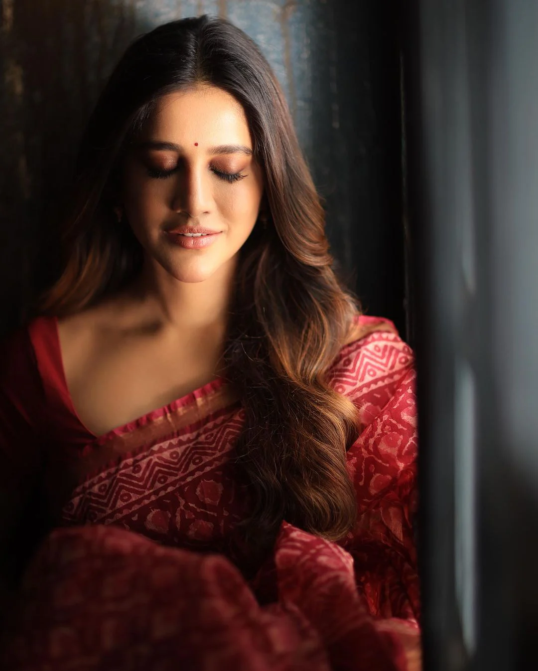 Nabha Natesh Latest Saree Photoshoot pics gone viral