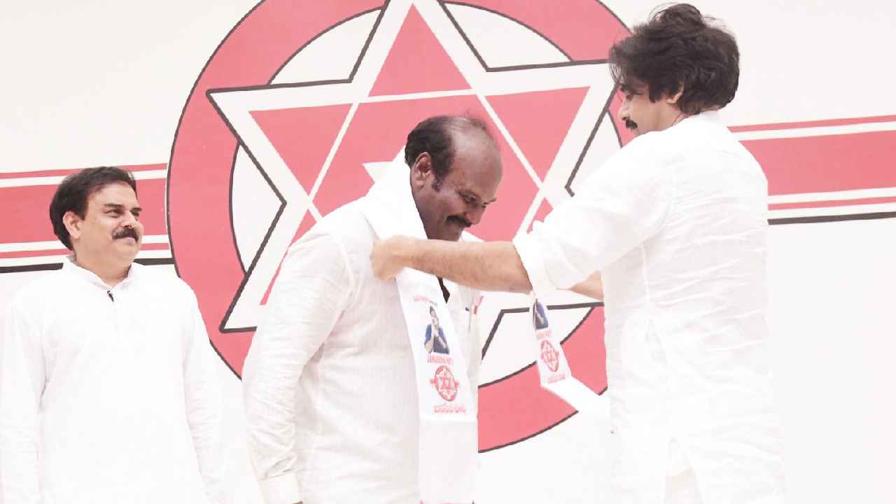Pawan Kalyan : మీ ప్రాణాలకు నా ప్రాణం అడ్డు, జనం బాగుండాలంటే జగన్ పోవాలి- పవన్ కల్యాణ్