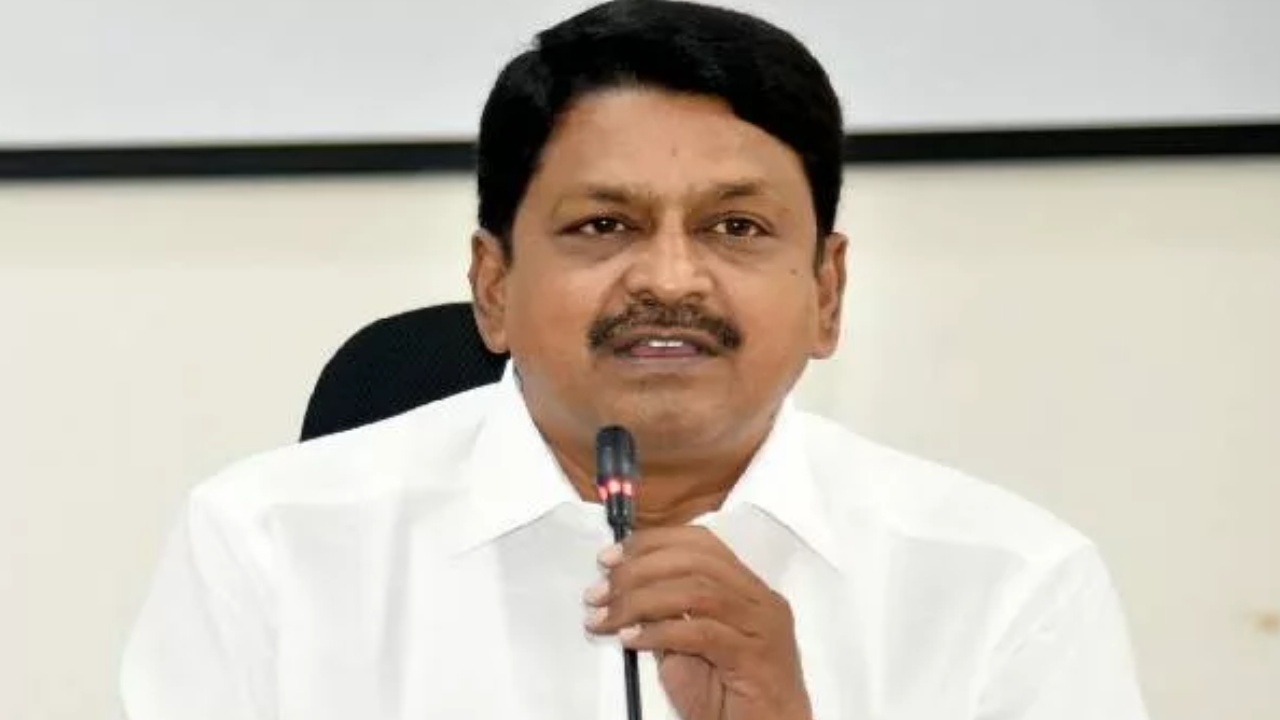 Payyavula Keshav : సామాన్యుడికి ఇసుక దొరకడం లేదు.. కానీ, పక్క రాష్ట్రాలకు భారీగా అక్రమంగా తరలింపు : పయ్యావుల కేశవ్