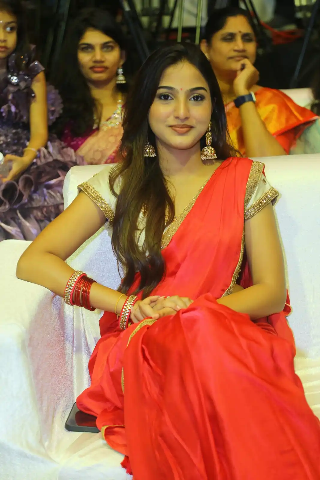 Pranavi Manukonda Stunning Looks in Saree at Slum Dog Husband Movie Pre Release Event