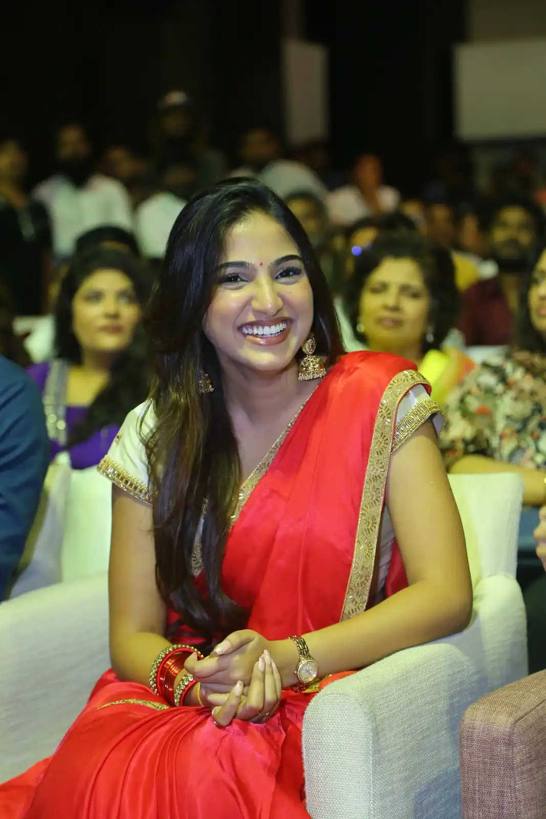 Pranavi Manukonda Stunning Looks in Saree at Slum Dog Husband Movie Pre Release Event