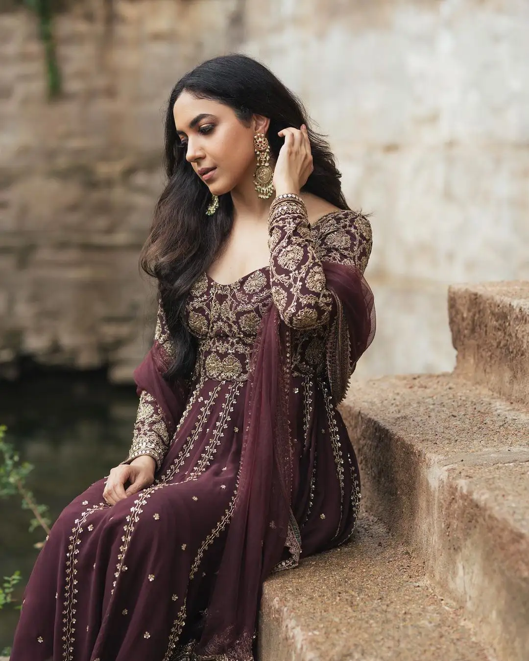 Ritu Varma Gorgeous Looks in Traditional Dress