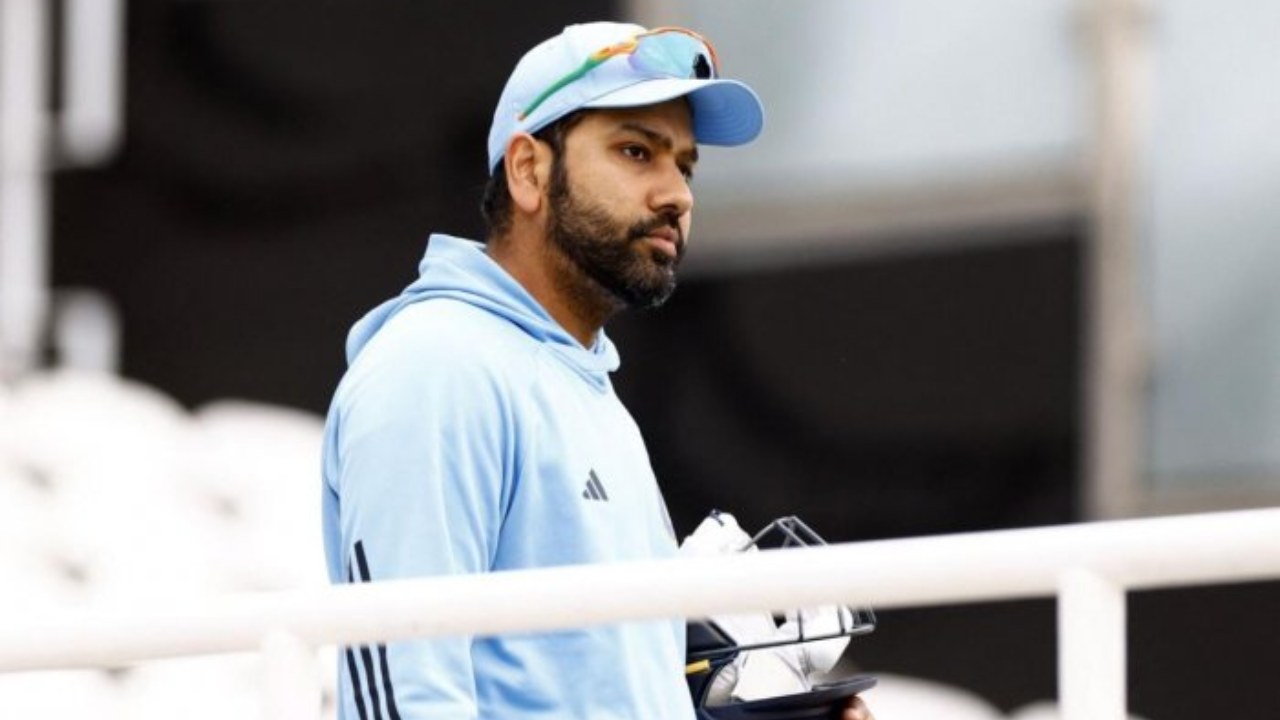 Rohit Sharma : అత‌డి కోసం ఇన్నింగ్స్ డిక్లేర్ ఆల‌స్యం.. ఇంత‌కీ ఎవ‌రా ప్లేయ‌ర్ అంటే..?