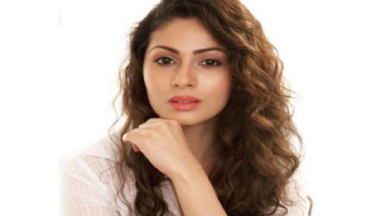 Sadha : గ్రాండ్‌గా పెళ్లి చేసుకొని ఈమధ్య విడిపోతున్నారు.. హీరోయిన్ సదా కామెంట్స్ వైరల్..