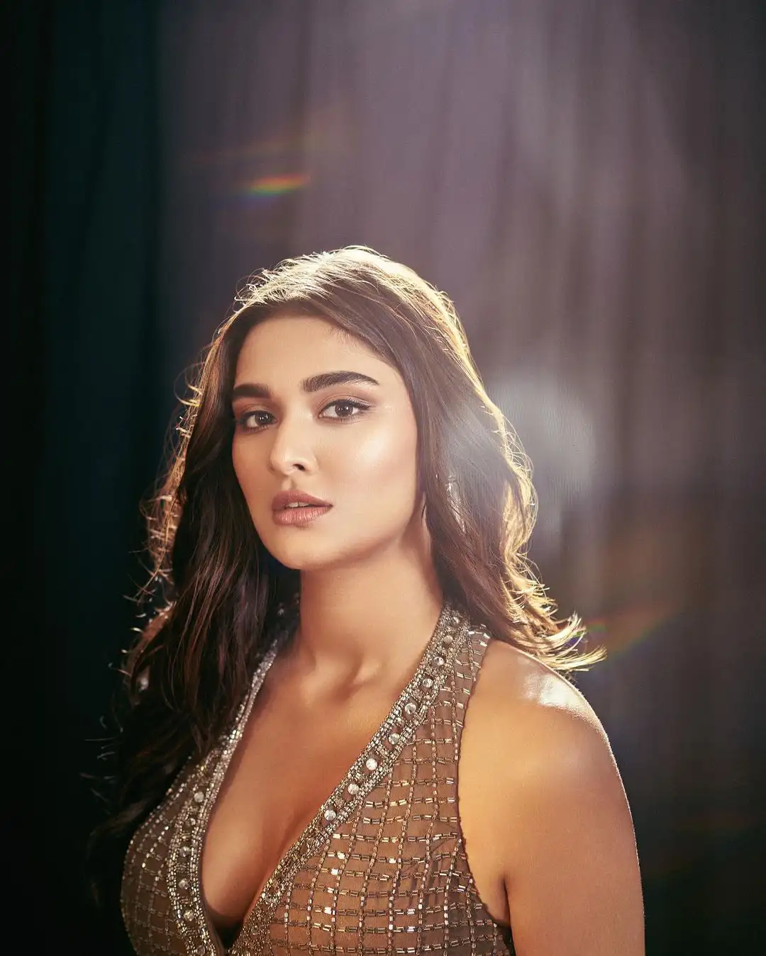 Saiee Manjrekar shines in Latest Photo Shoot