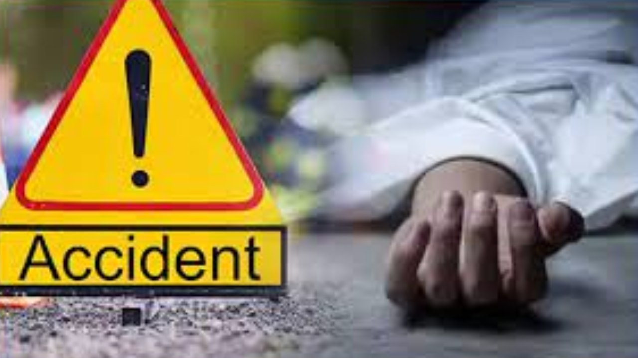 Shamirpet ORR Road Accident : శామీర్ పేట ఓఆర్ఆర్ పై ఘోర రోడ్డు ప్రమాదం.. ముగ్గురు మృతి, మరో ఇద్దరికి తీవ్ర గాయాలు
