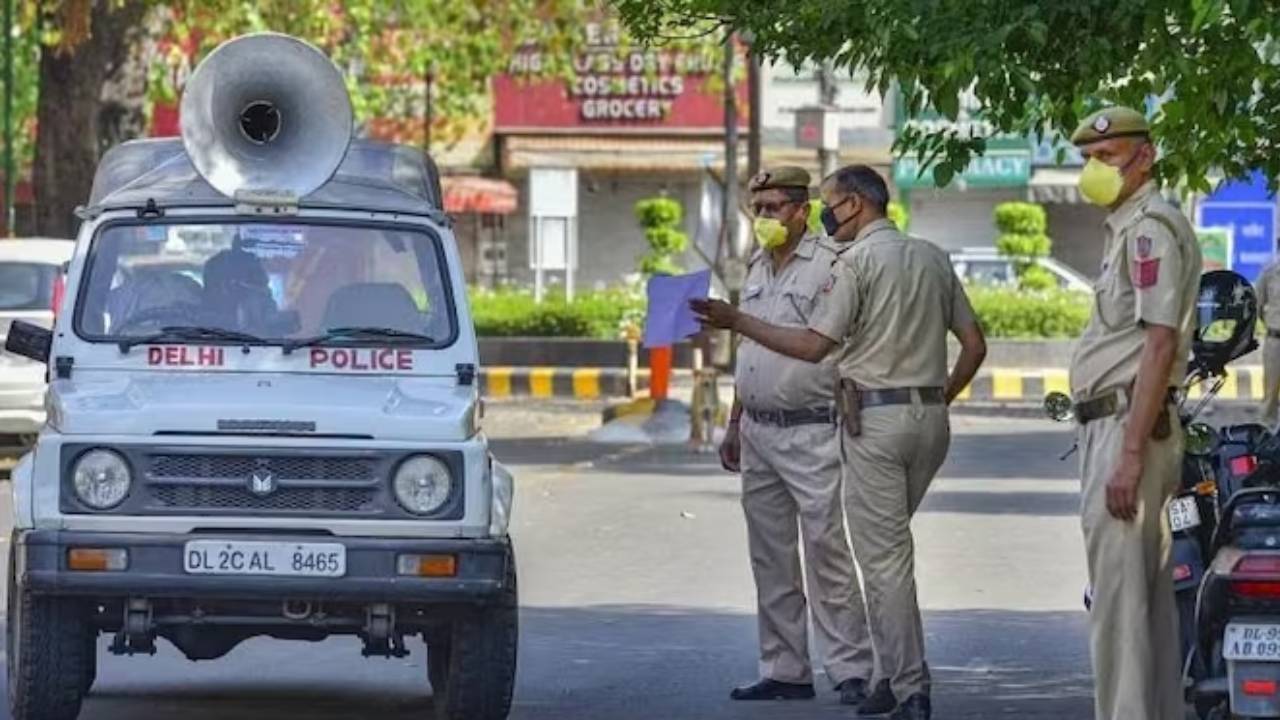 Strange Thieves : వీళ్లెవరో మంచి దొంగల్లా ఉన్నారే.. మీలాంటోళ్లు ఉండాలయ్యా..