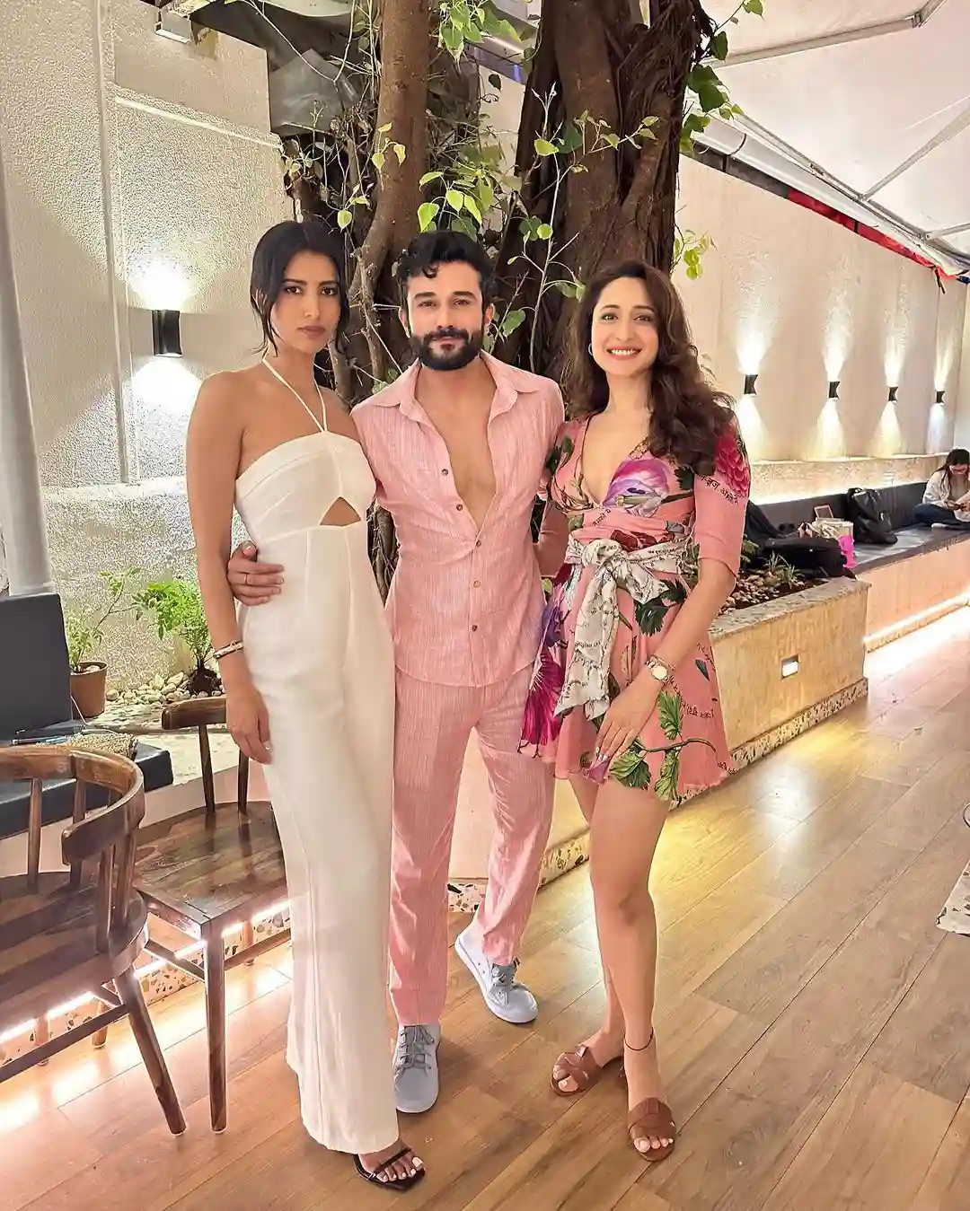 Tollywood actress Pragya Jaiswal latest photos gone viral