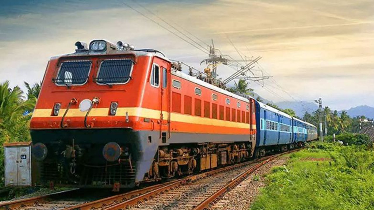 Trains Cancellation: ఉమ్మడి వరంగల్ జిల్లా మీదుగా నడిచే పలు రైళ్లు రద్దు.. ఎప్పటి వరకు అంటే?