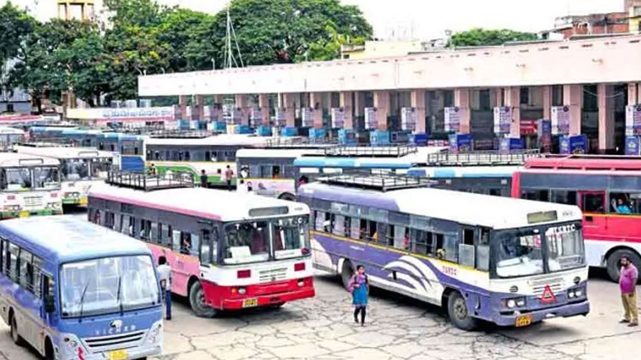 TSRTC: 43 వేల మంది సిబ్బంది శ్రమకు దక్కిన గౌరవం.. ఆర్టీసీని ప్రభుత్వంలో విలీనం చేయడంపై ఎండీ సజ్జనార్ హర్షం