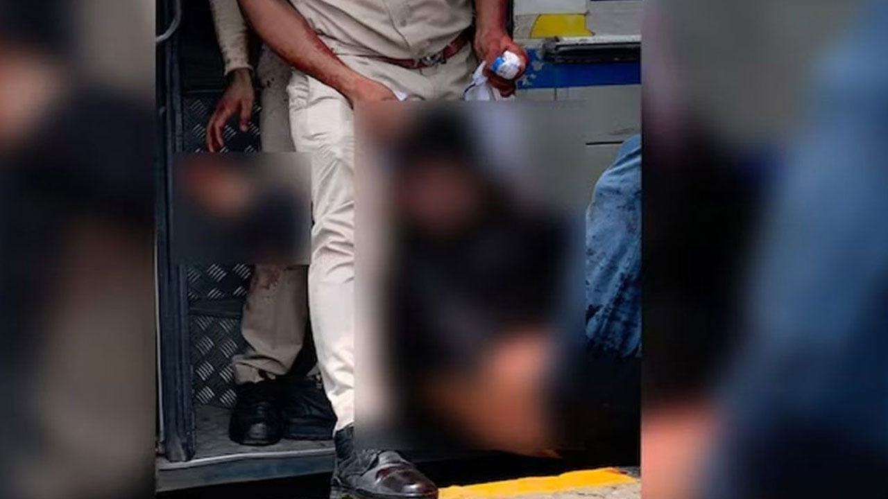 Gangster Shot Dead: పోలీసుల కళ్లలో కారం చల్లి, గ్యాంగ్‌స్టర్‌ను కాల్చేసిన దుండగులు