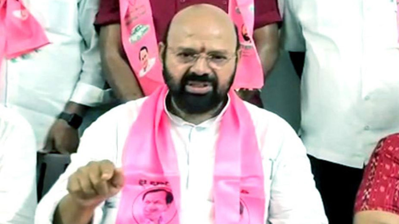Telangana Politics: కూతురు, అల్లుడి వ్యవహారంపై కన్నీళ్లు పెట్టుకున్న ఎమ్మెల్యే ముత్తిరెడ్డి యాదగిరి రెడ్డి