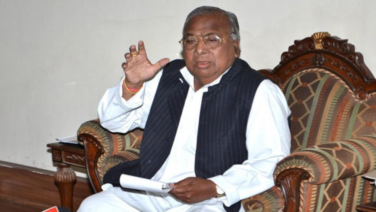 V Hanumantha Rao: నాకు రెండు సార్లు సీఎం అయ్యే అవకాశం వచ్చింది.. ప్రస్తుతం ఆ ఘనత రాహుల్ గాంధీకే దక్కుతుంది..