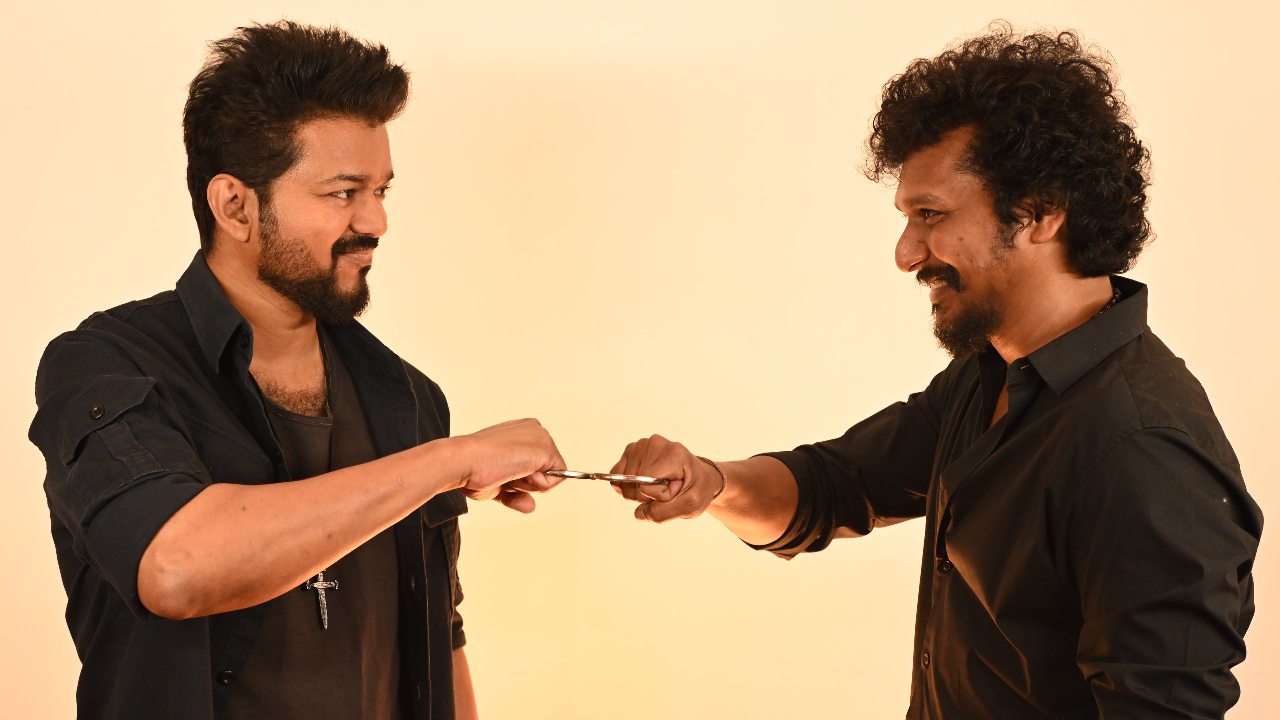 Leo : లియోకి గుమ్మడికాయ కొట్టేసిన విజయ్.. టీజర్ అండ్ సాంగ్స్‌తో ప్రమోషన్..