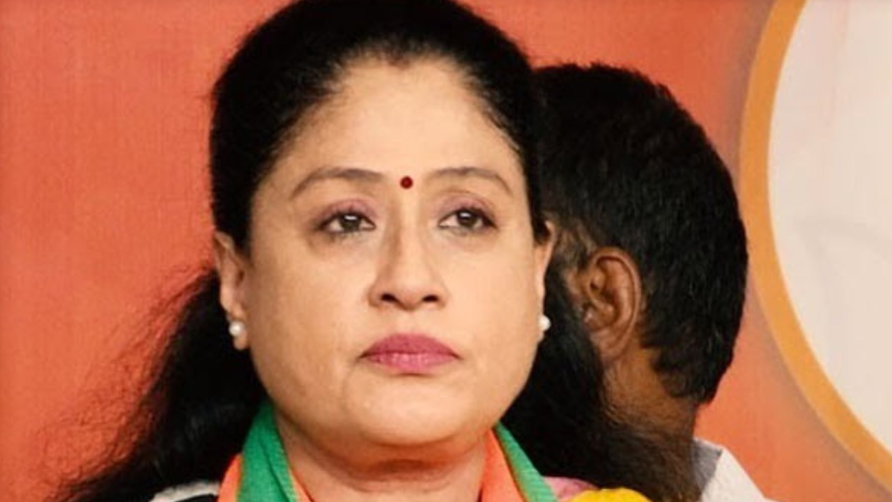 Vijayashanthi : విపక్షాల కూటమికి ఇండియా పేరు పెట్టడాన్ని ఖండించిన విజయశాంతి