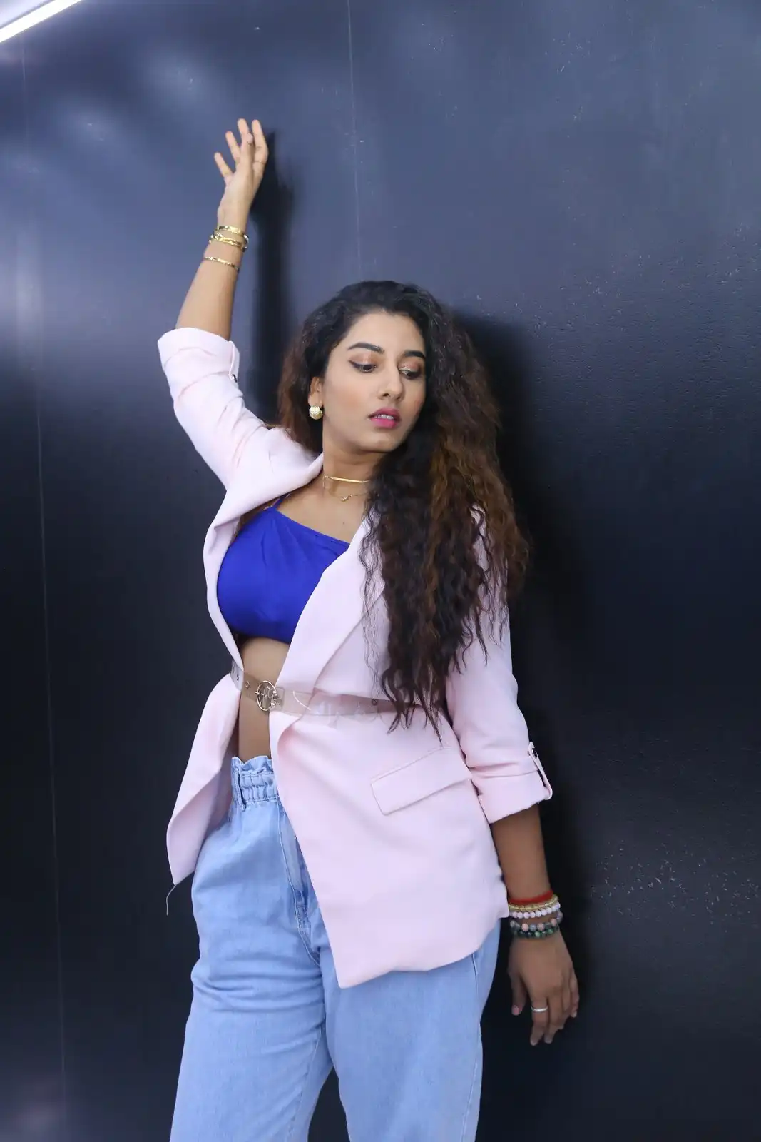 Vishnupriyaa Bhimeneni Stylish Poses in Daya Series Trailer Launch Event