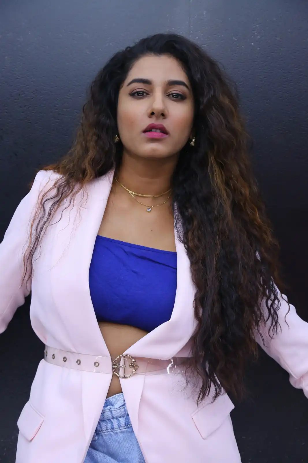 Vishnupriyaa Bhimeneni Stylish Poses in Daya Series Trailer Launch Event