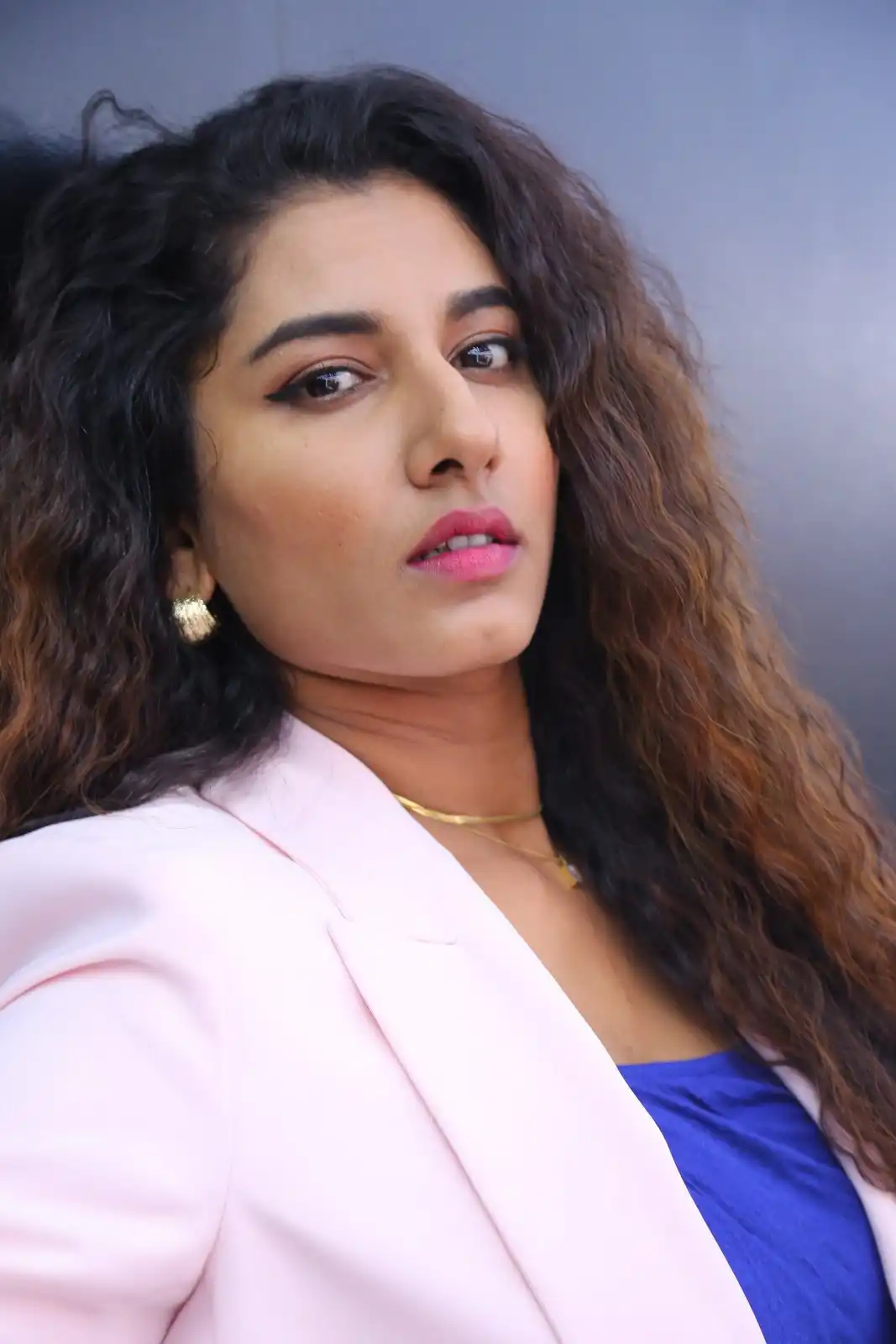 Vishnupriyaa Bhimeneni Stylish Poses in Daya Series Trailer Launch Event
