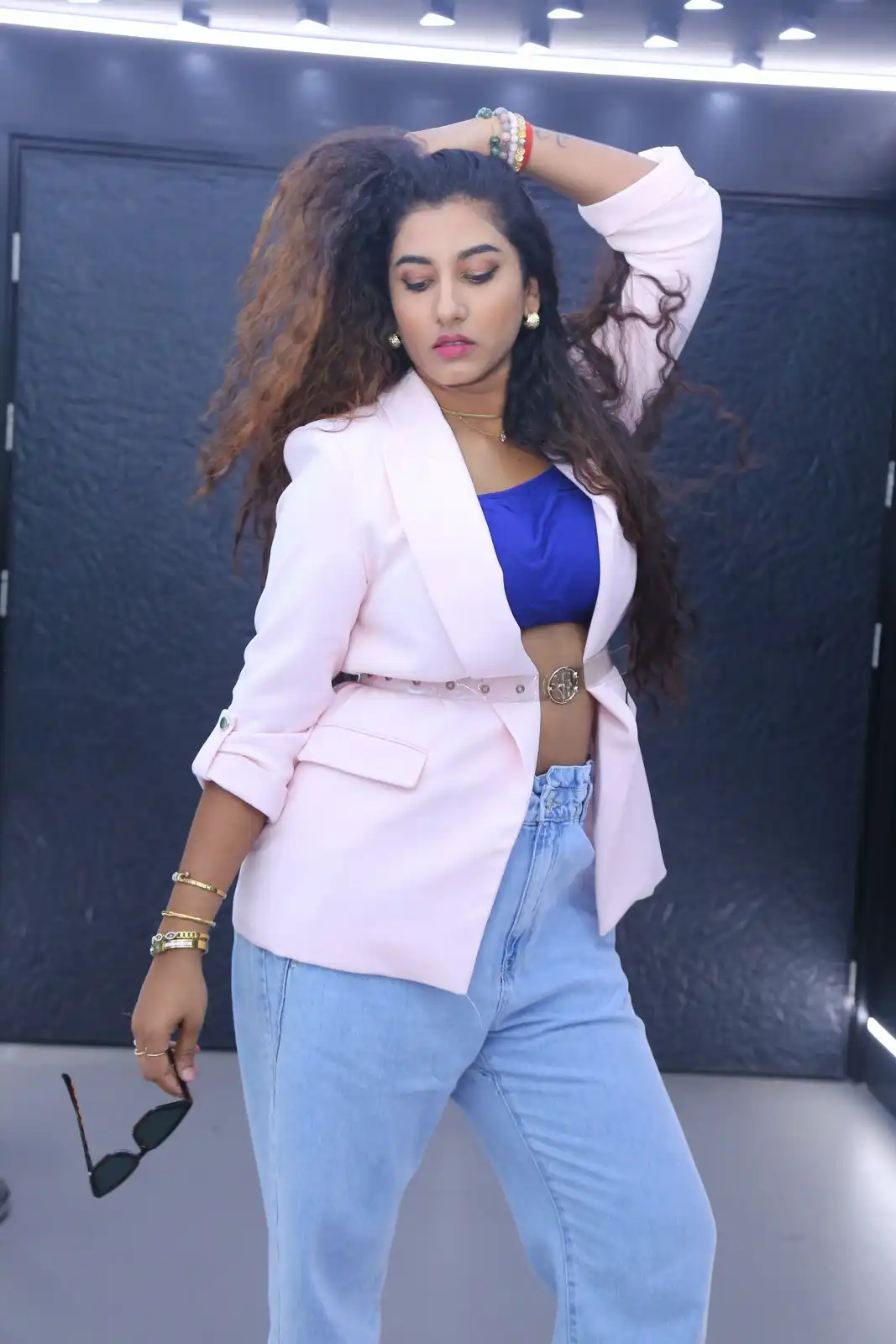 Vishnupriyaa Bhimeneni Stylish Poses in Daya Series Trailer Launch Event