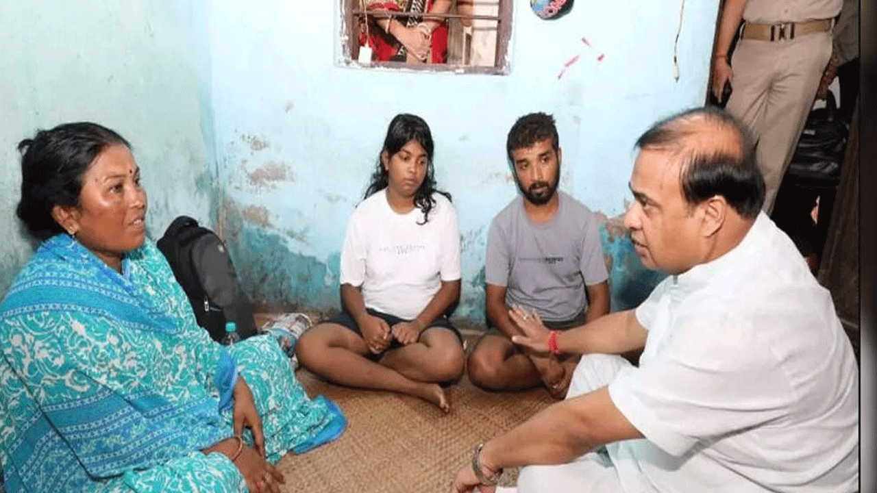 Love Jihad : లవ్ జిహాద్ పై అసోం సీఎం సంచలన వ్యాఖ్యలు