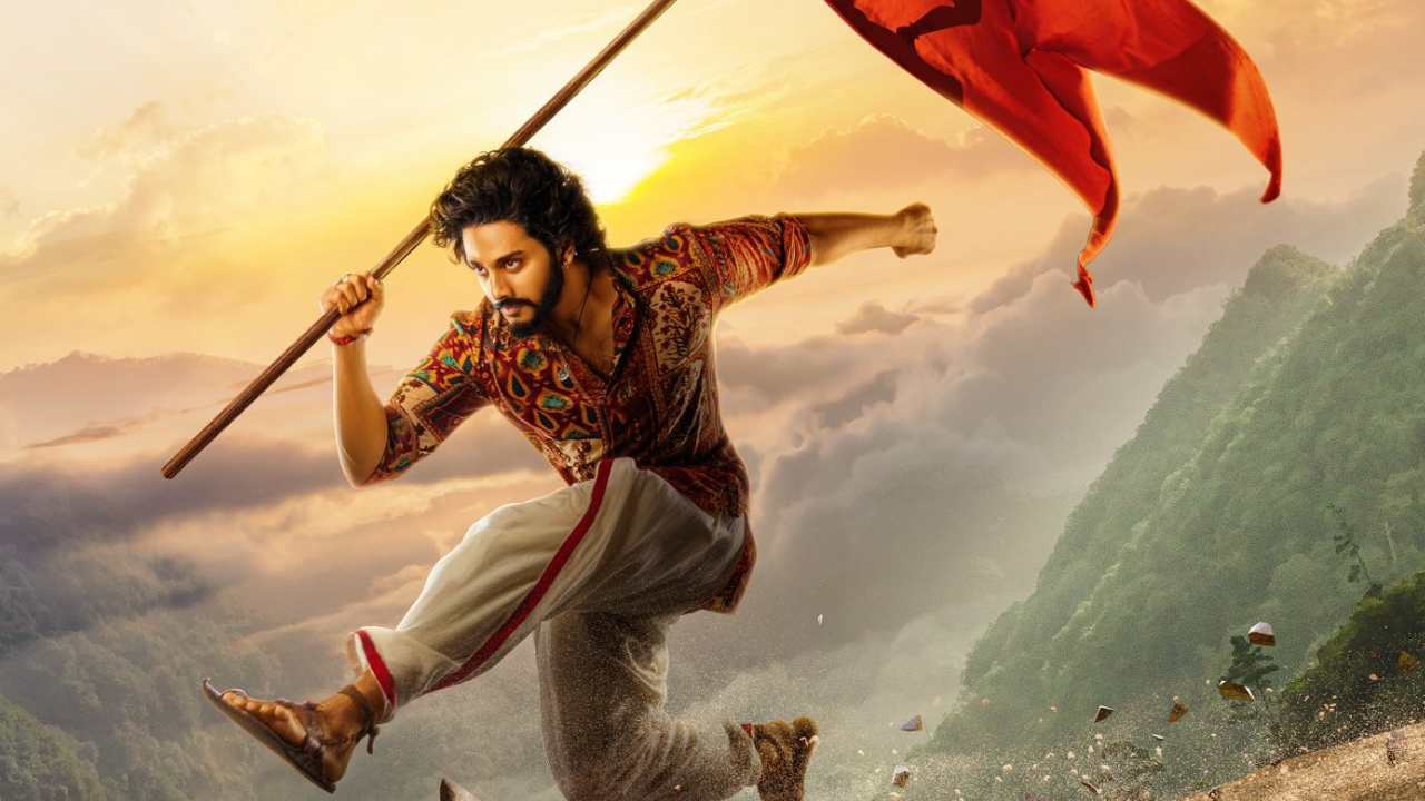 Hanuman : సంక్రాంతికి వస్తున్న హనుమాన్.. స్టార్ హీరోల మధ్య తేజ సజ్జ పాన్ ఇండియా పోటీ..