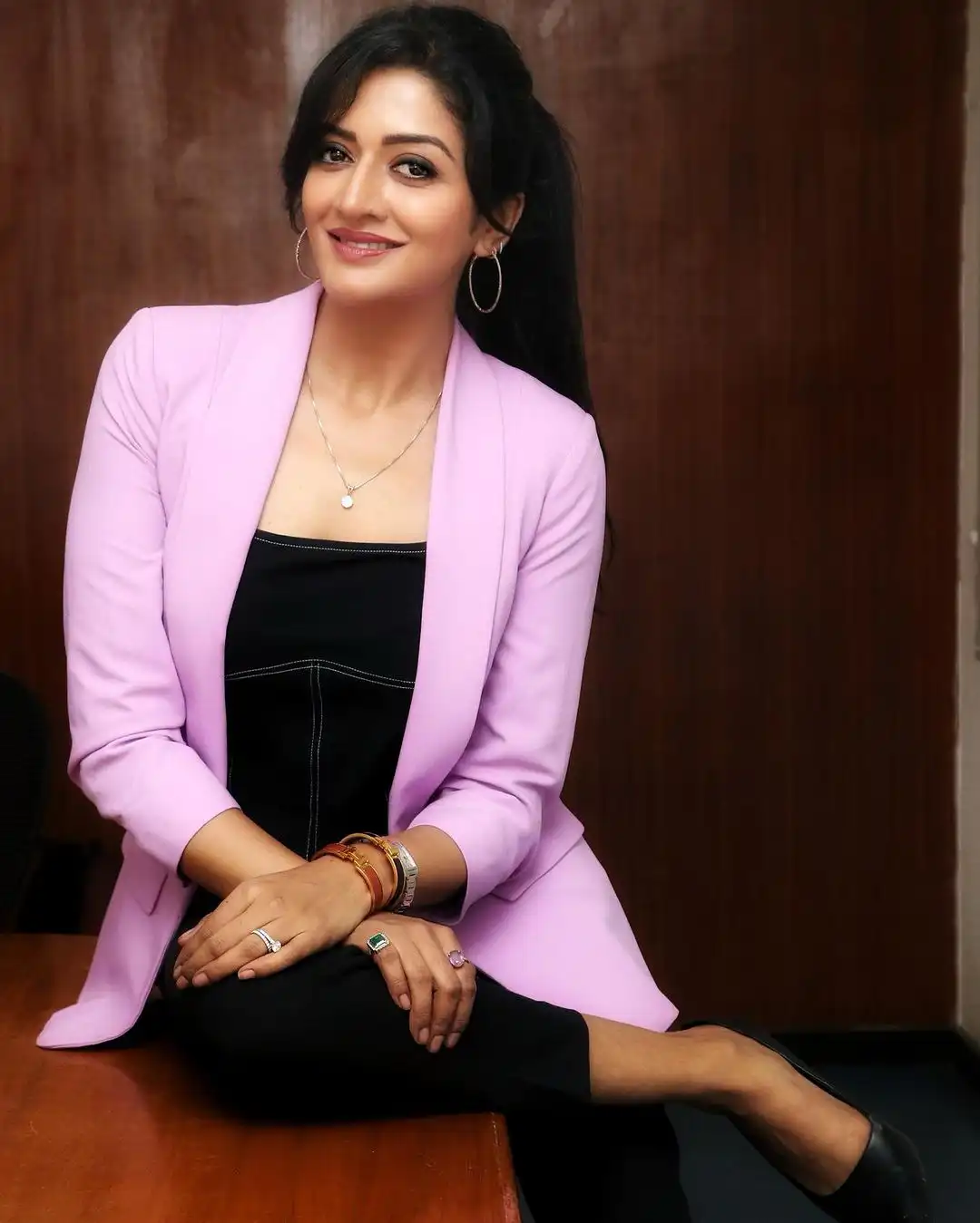 Vimala Raman stylish poses in Rudrangi Movie Promotions