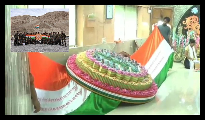 Rakhi For Soldiers : 21 మంది వీరజవాన్ల చిత్రాలతో 27 అడుగుల రాఖీ .. భారత్‌కు రక్షణ కవచంలా నిలిచే సైనికుల కోసం