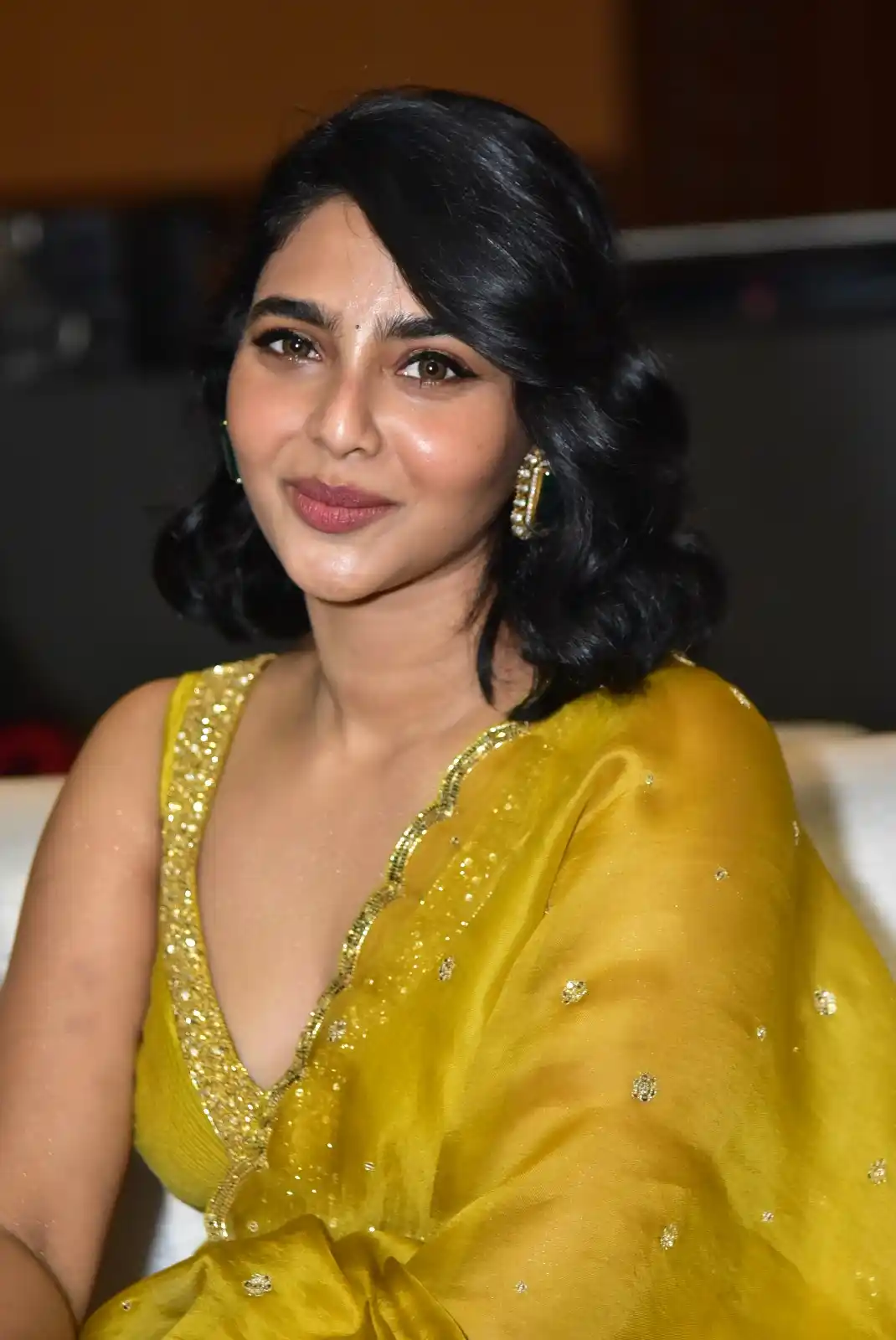 Aishwarya Lekshmi shines in King of Kotha Pre Release Event
