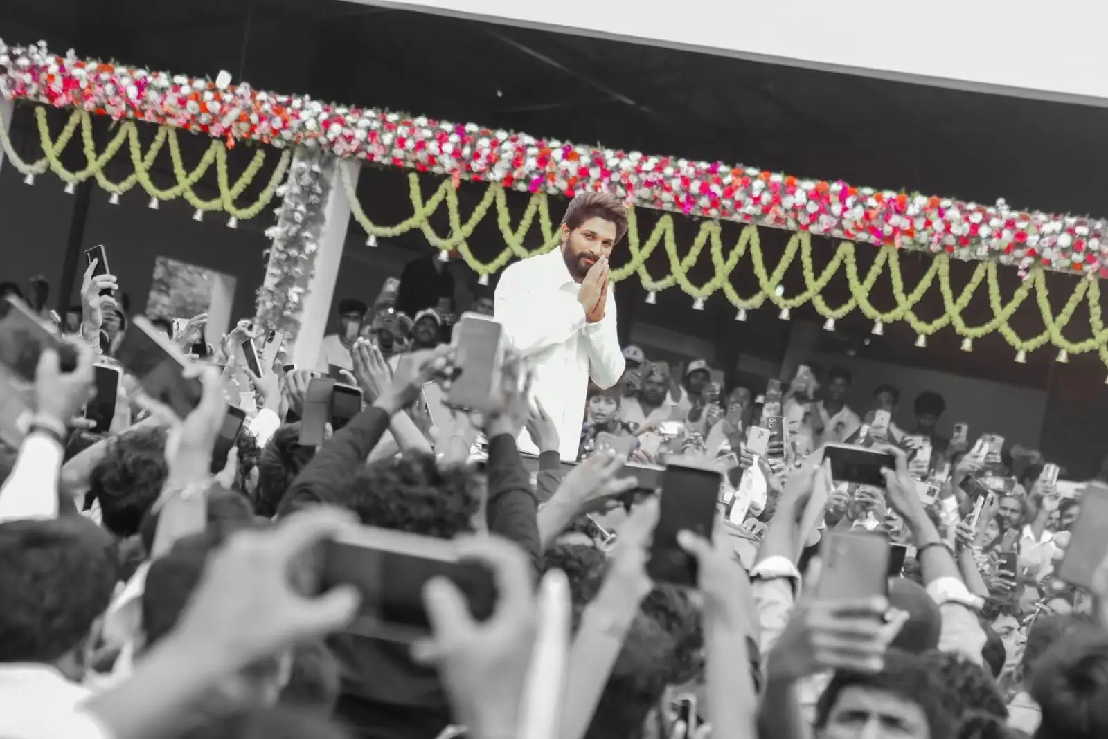 Allu Arjun at Nalgonda for Kancharla Conventions Opening Ceremony