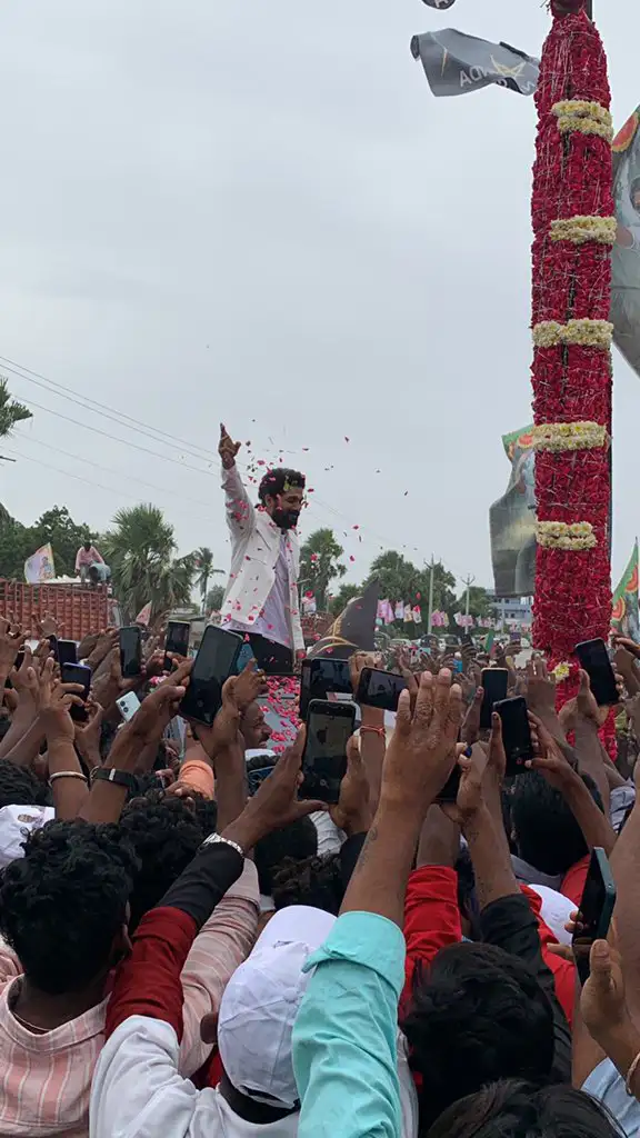 Allu Arjun at Nalgonda for Kancharla Conventions Opening Ceremony